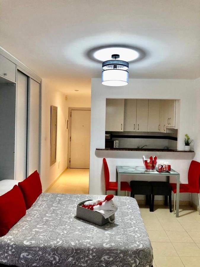 Ferienwohnung Studio In The Center Of Torremolinos Exterior foto