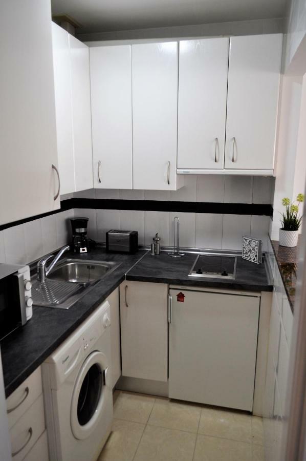 Ferienwohnung Studio In The Center Of Torremolinos Exterior foto