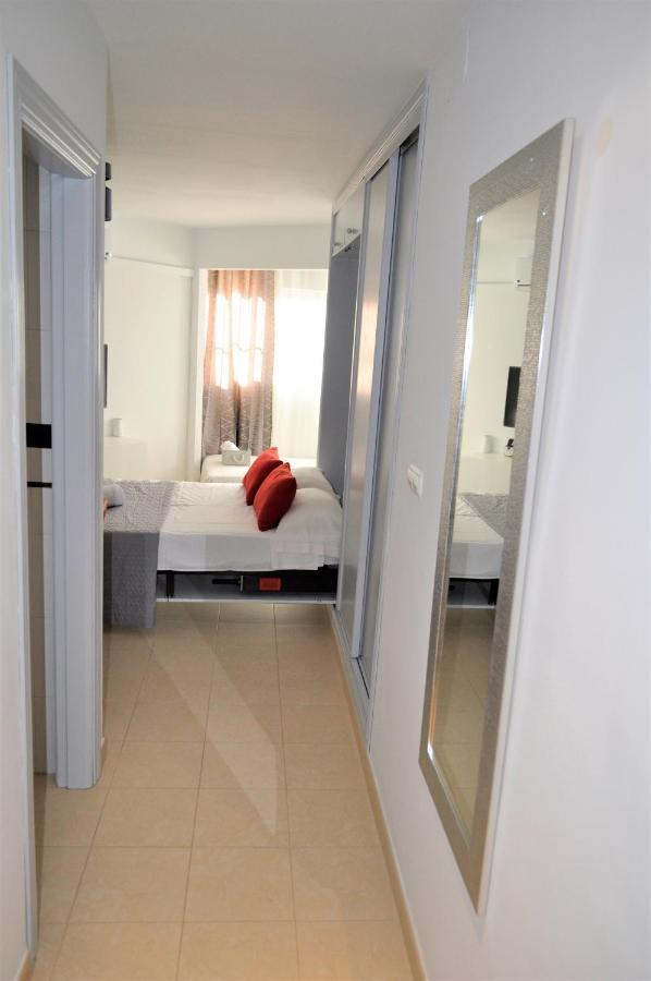 Ferienwohnung Studio In The Center Of Torremolinos Exterior foto