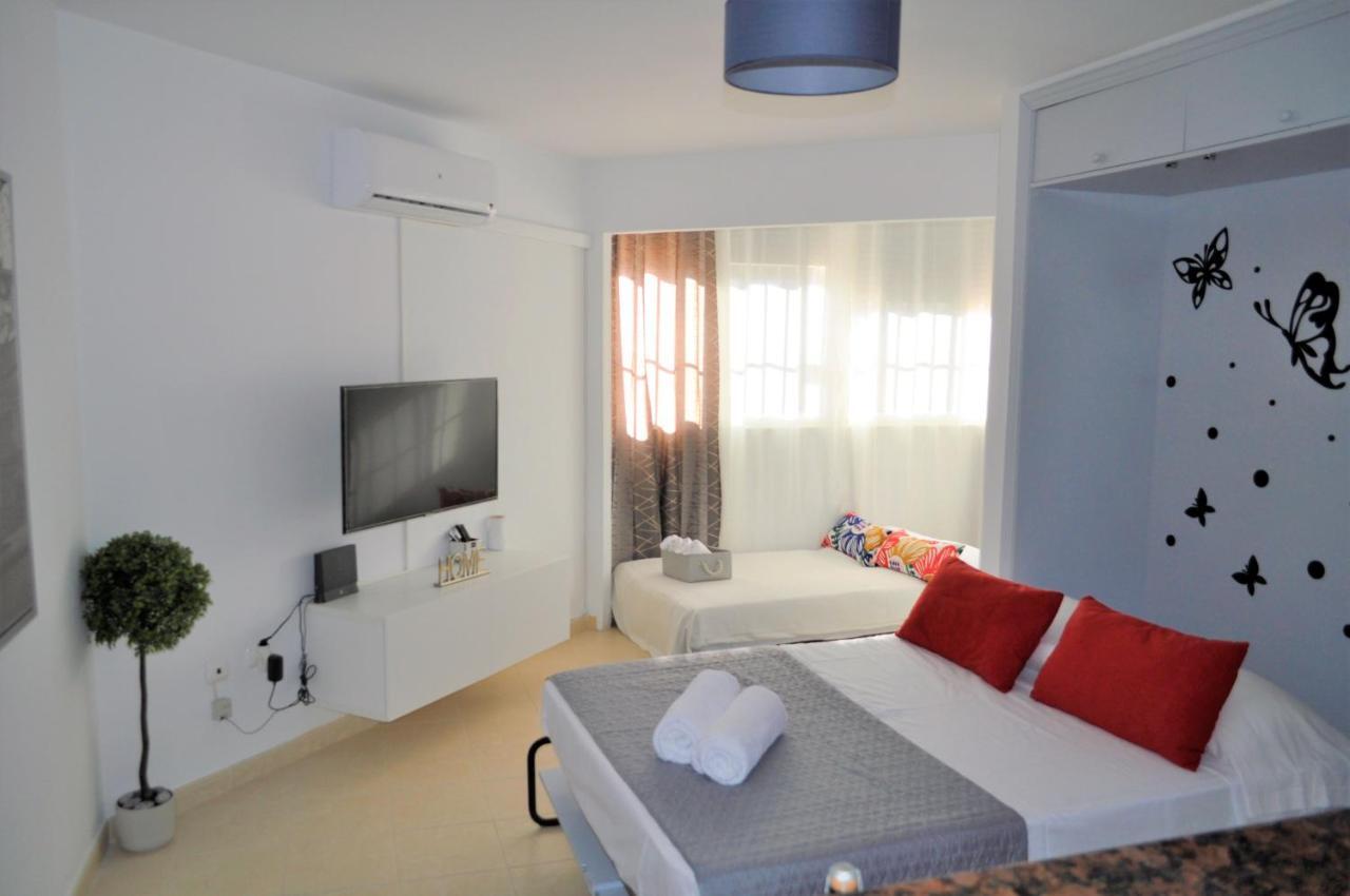 Ferienwohnung Studio In The Center Of Torremolinos Exterior foto